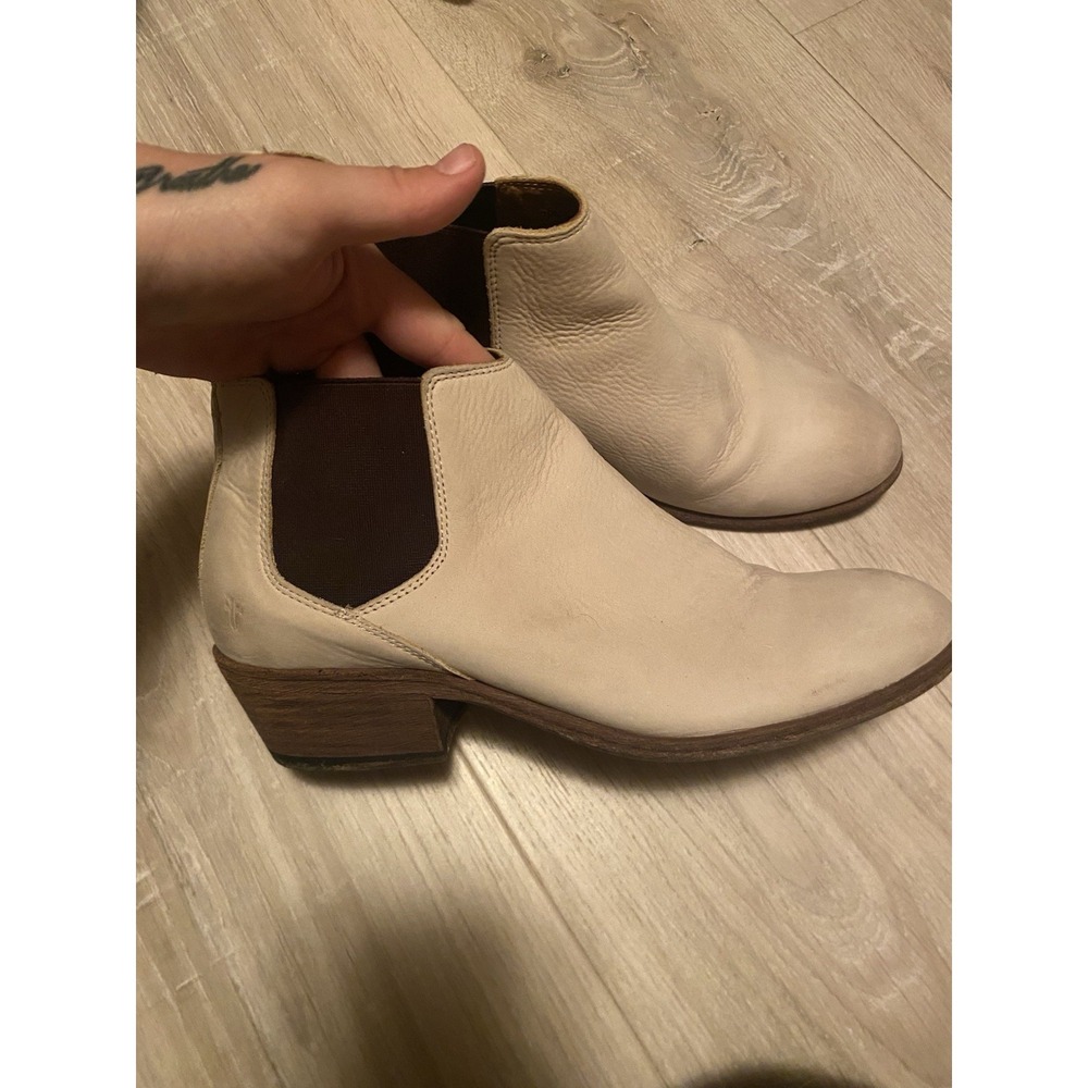 Frye Ivy Chelsea Ankle Boots Ivory Leather Block Heel Women's Size 10M